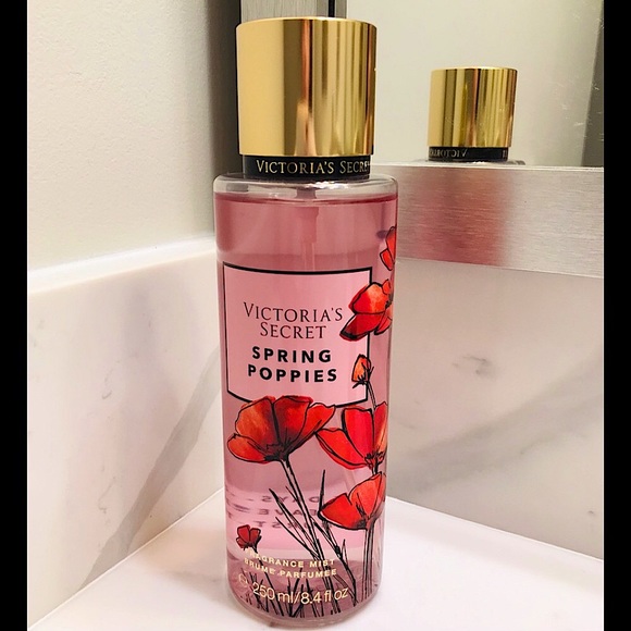 Victoria's Secret Other - 🆕🔥VICTORIA SECRET SPRAY MIST(SPRING POPPIES)SMELLS SUPER GOOD!FULL SIZE&NWT!!